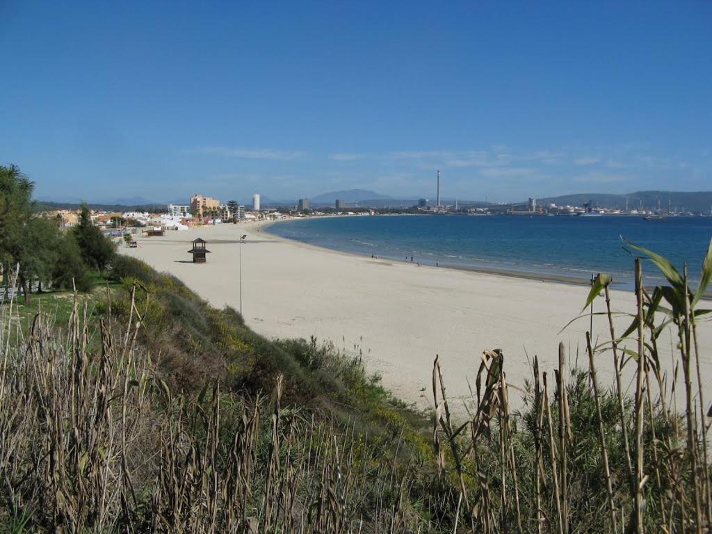 Estudio A Pie De Playa Con Bano Y Cocina Privados Leilighet Algeciras Eksteriør bilde